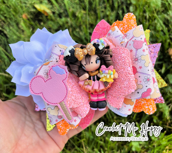 OOAK 6in Signature Dollie Bow